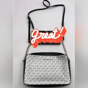 Michael kors like new nwot